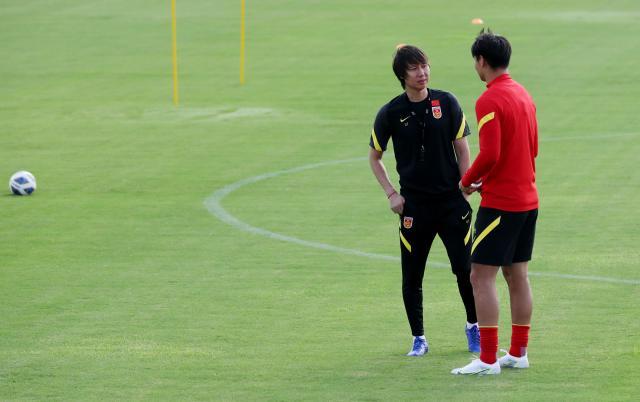 开云平台-中国足协：李铁合同续约至2026年 确定12强赛目标